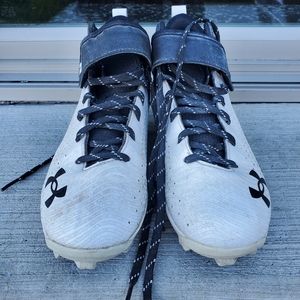 Under Armour Boy's Football Cleats